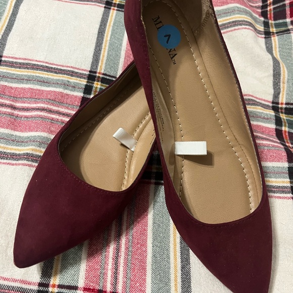 Ballet Flats - Picture 8 of 10